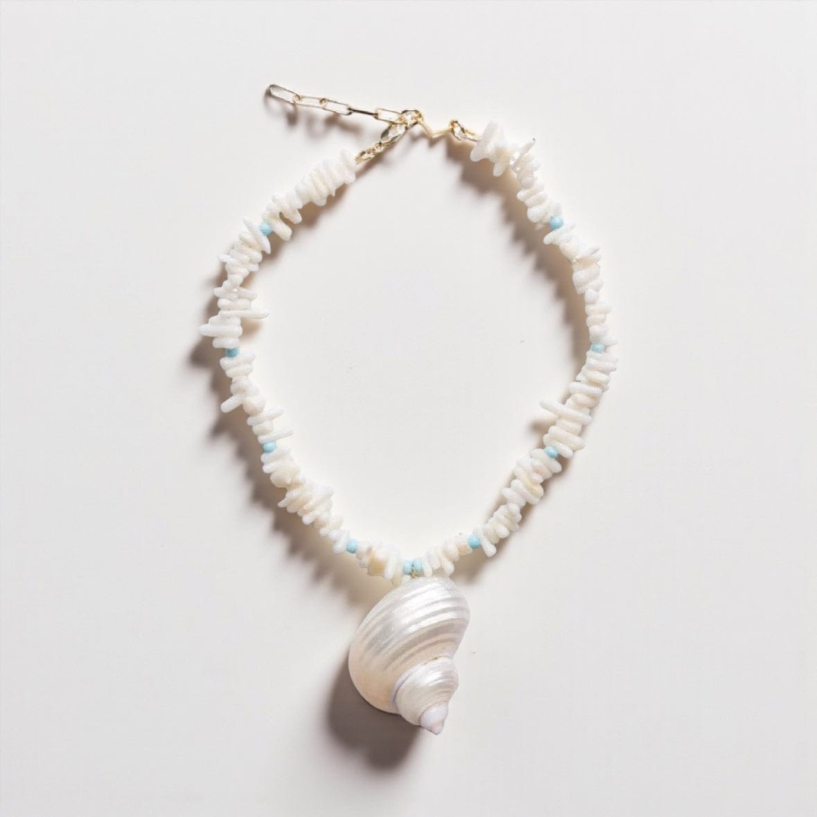 Briwok Zali Conch Shell Pendant Necklace by Briwok