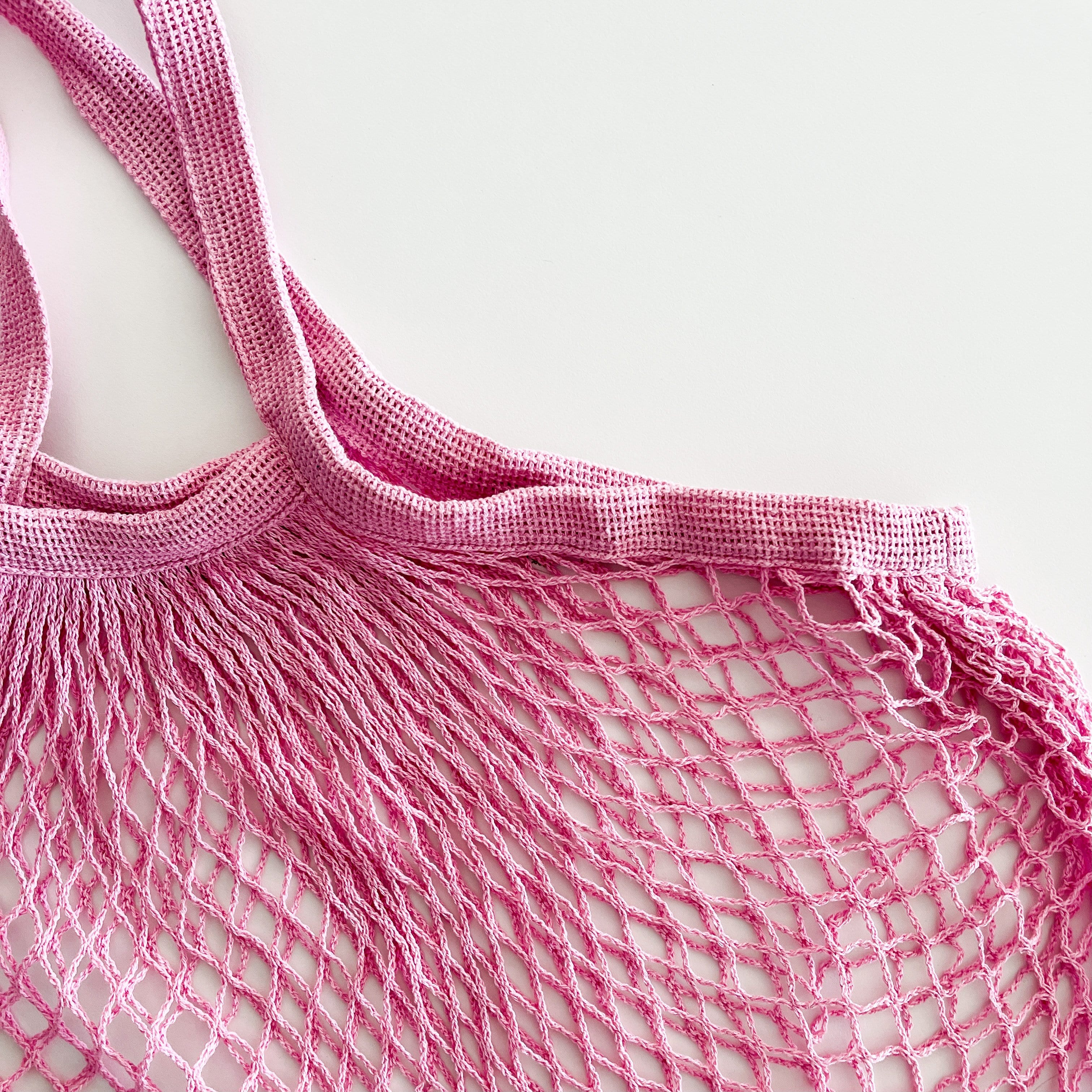 eco string bag. asst colours Pink by sachi