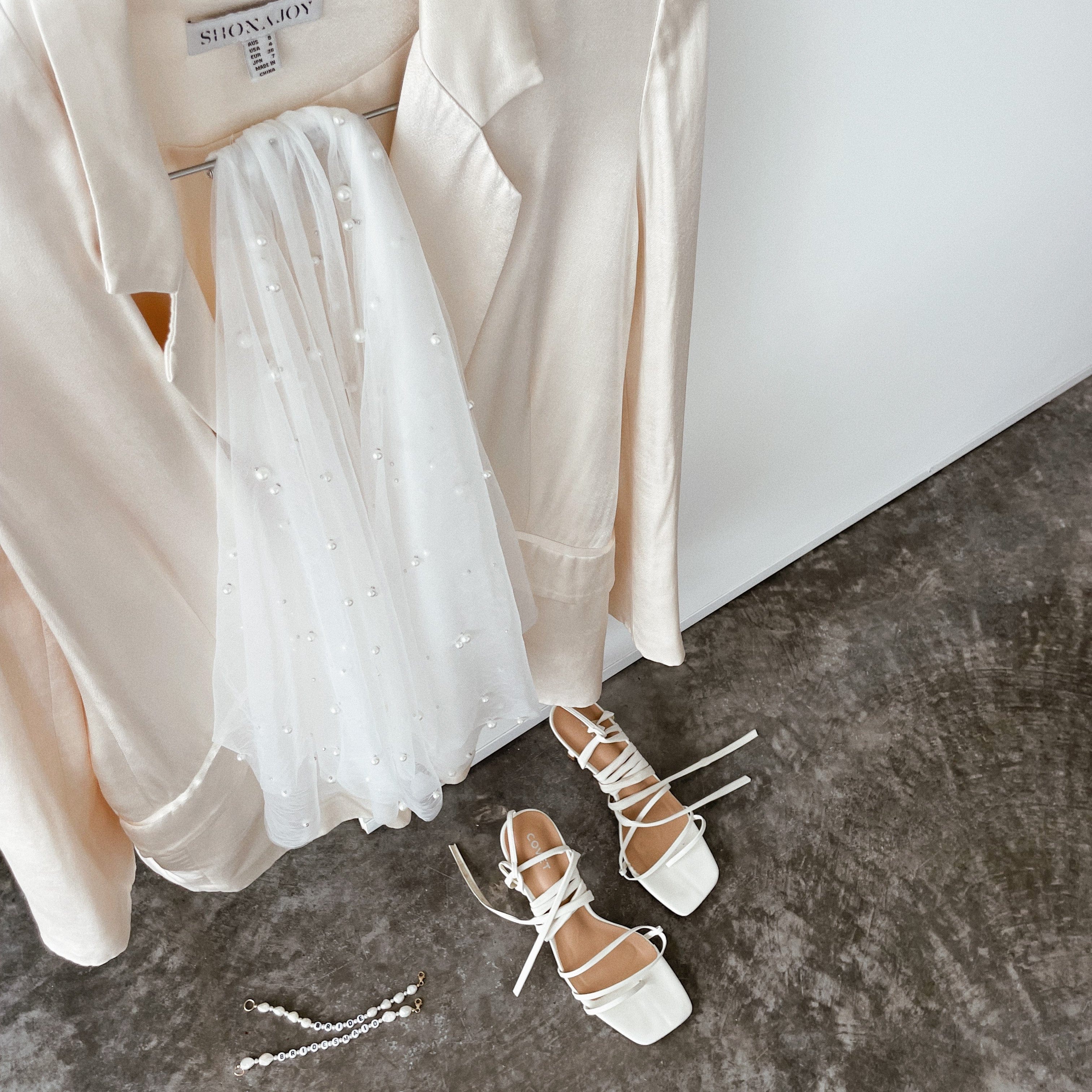 harper pearl veil by Claya