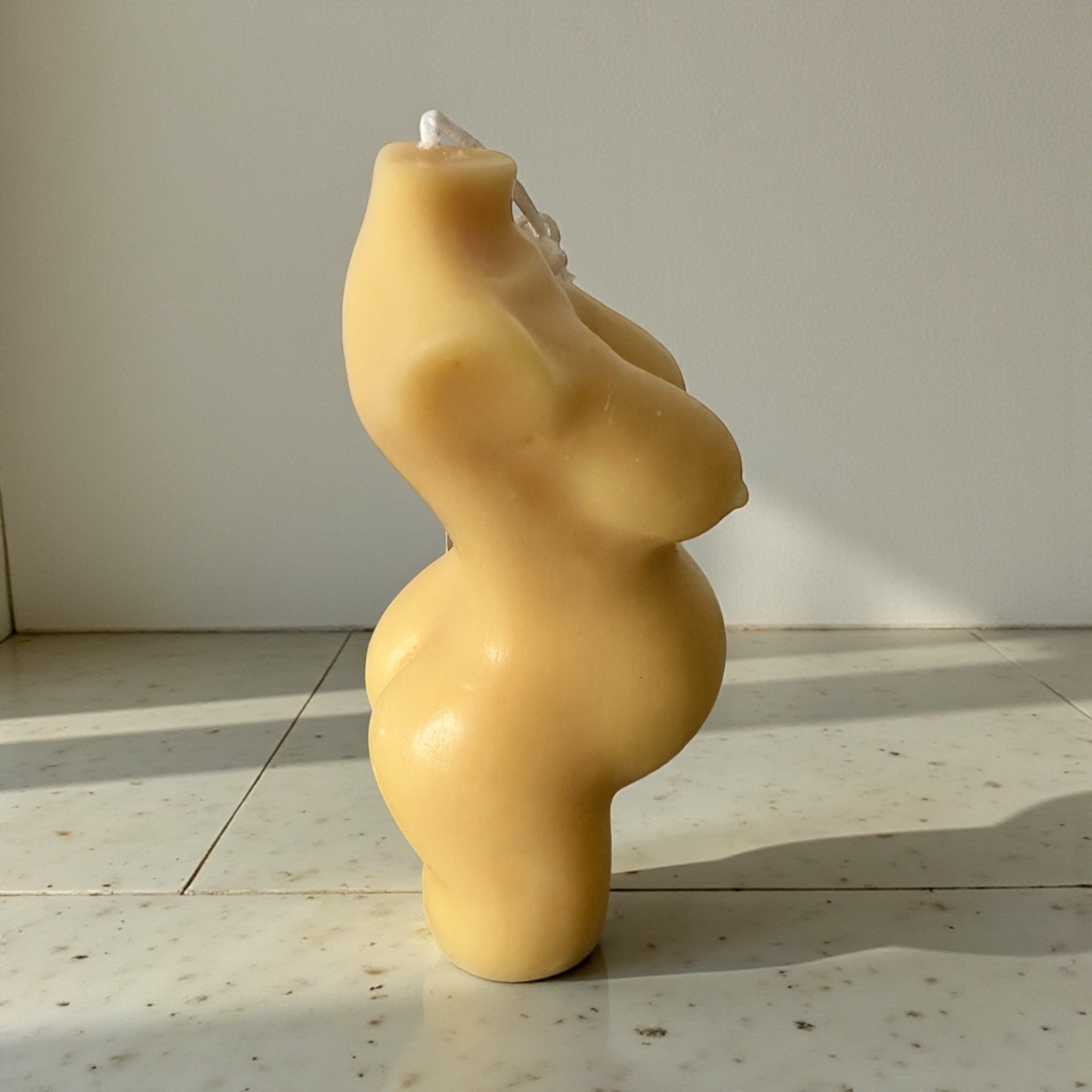 Pregnant Mother Body Candle – Ivory & Mocha (Japanese Honeysuckle / Lychee & Guava) Mocha - Lychee & Guava by Mummy&Mia Candles