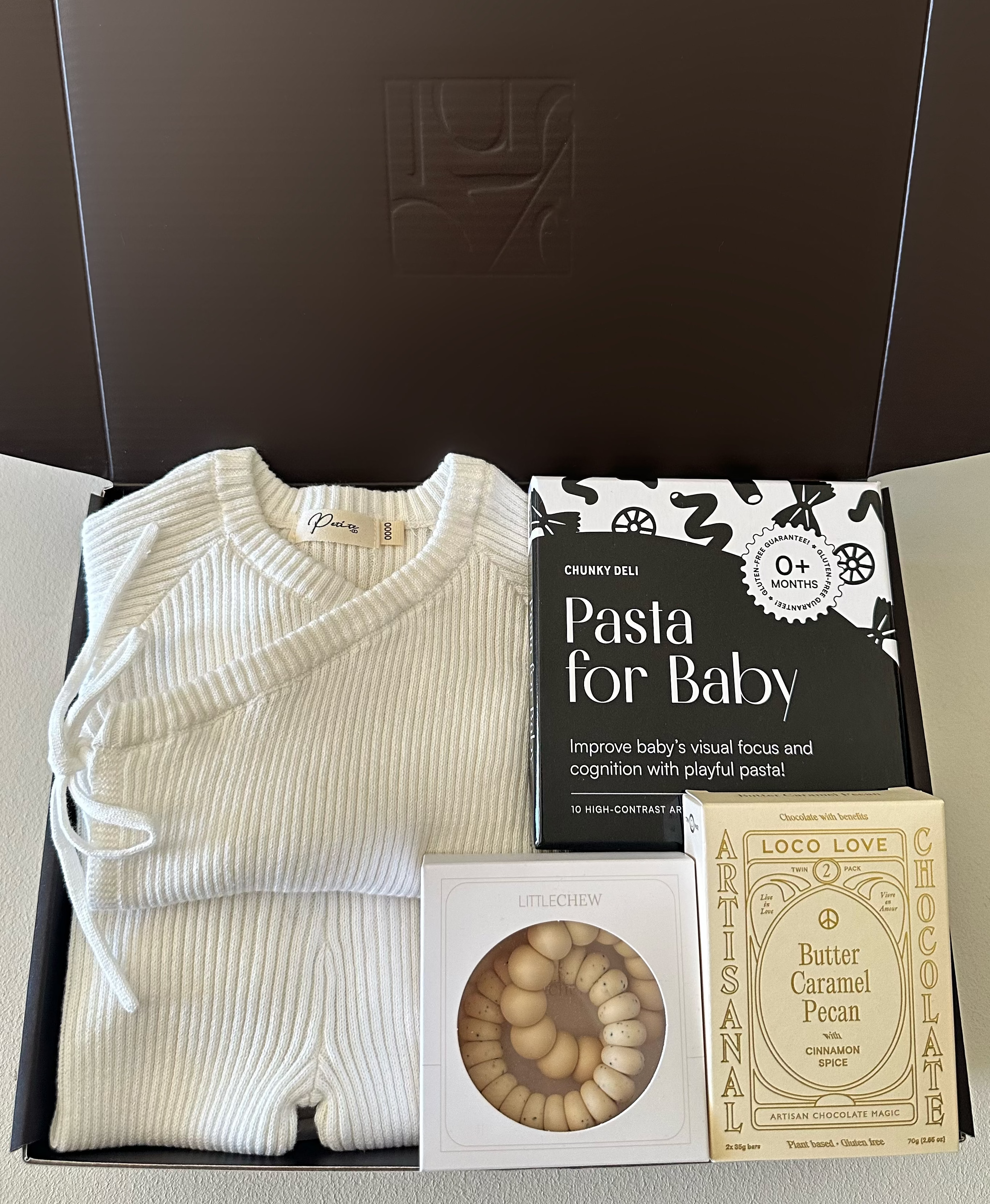 The Baby Girl Edit – Newborn Gift Box by Claya