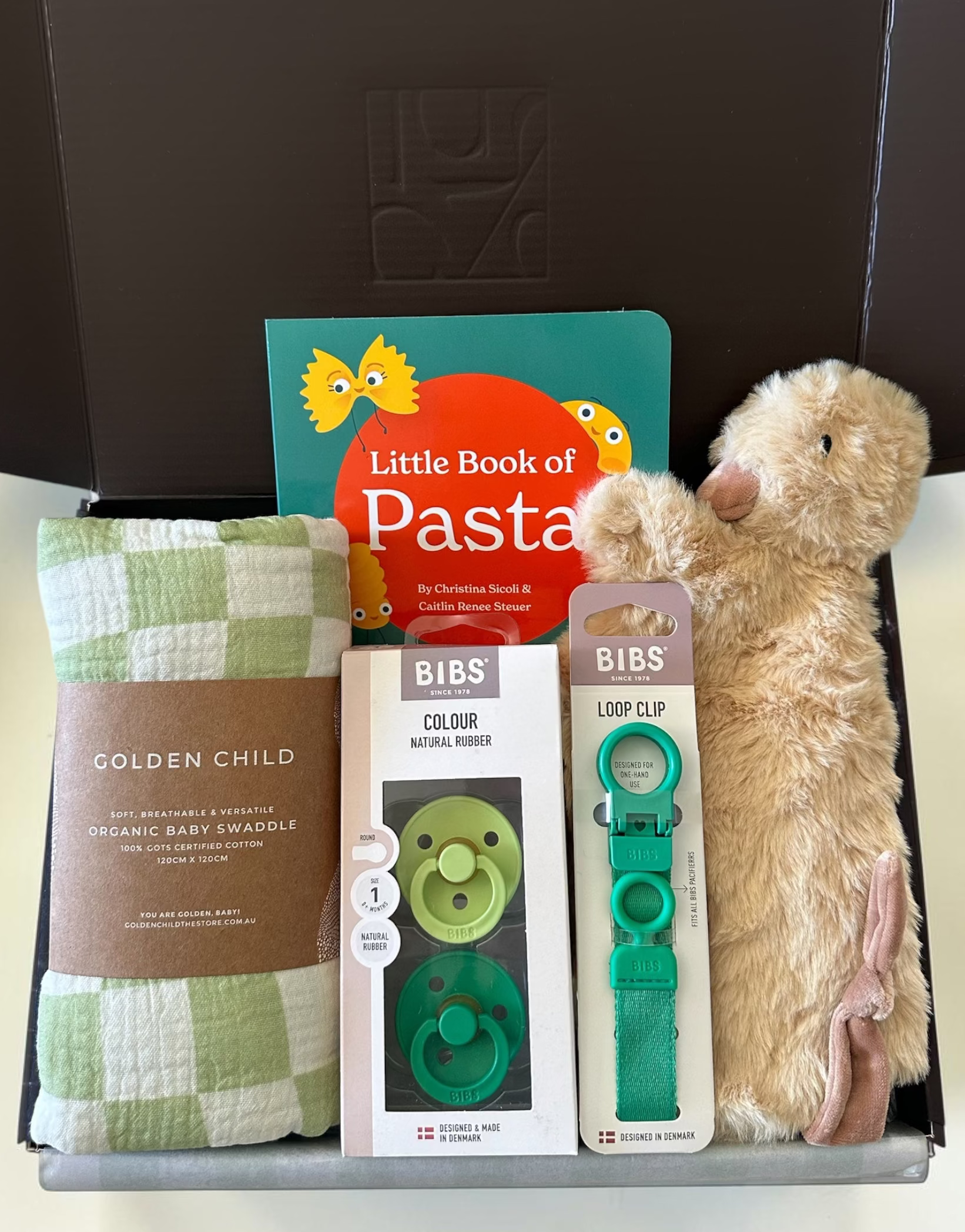 The Little Green Edit – Baby Gift Box by Claya
