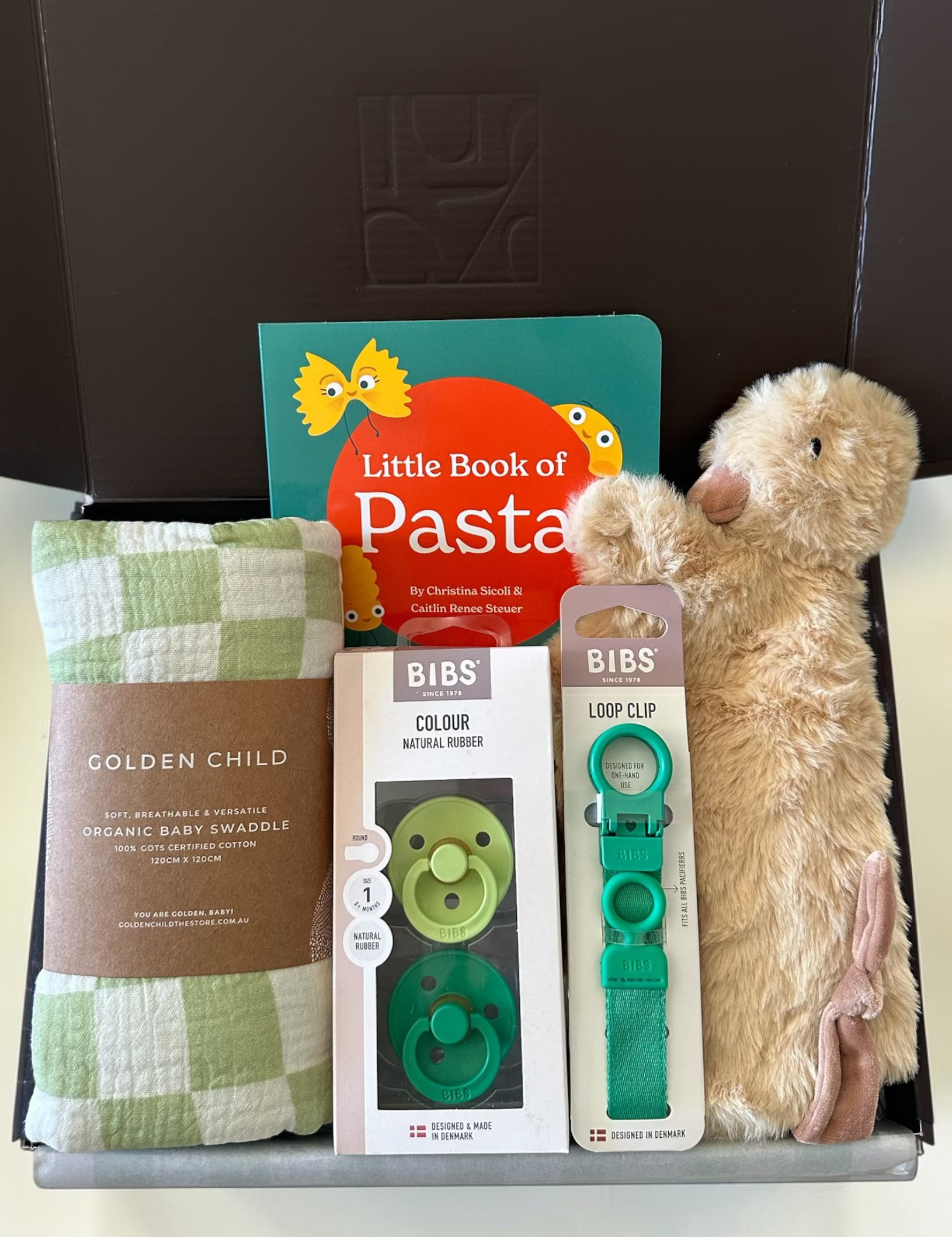 The Little Green Edit – Baby Gift Box by Claya