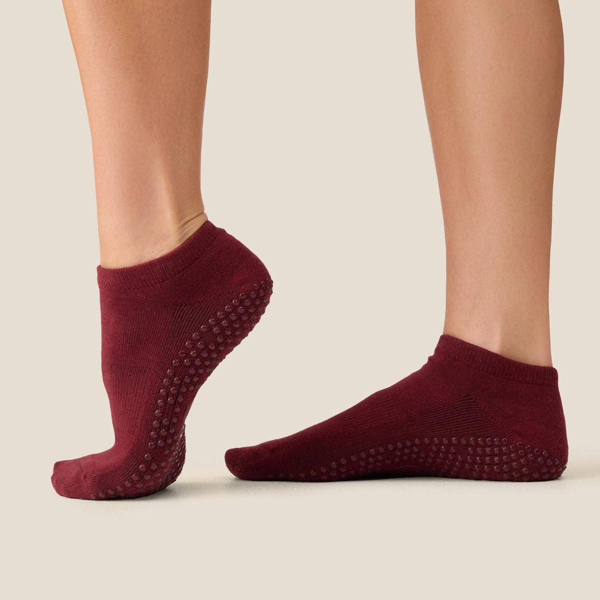 Low Rise Grip Socks - Cabernet S by MoveActive