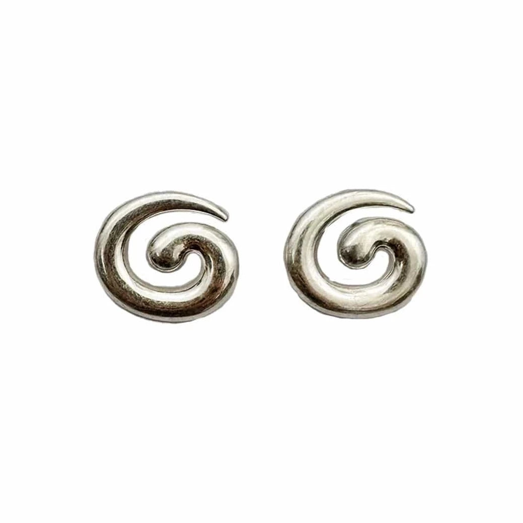 Silver Swirl Earrings by Briwok