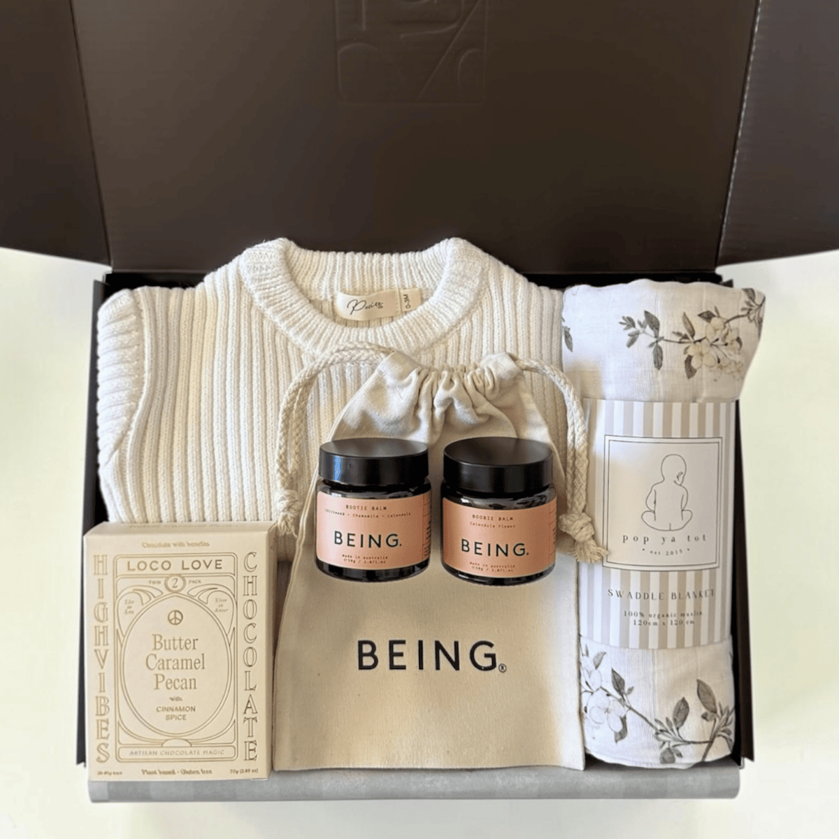 Together – Mum & Baby Gift Box Fleur Blanche Swaddle by Claya