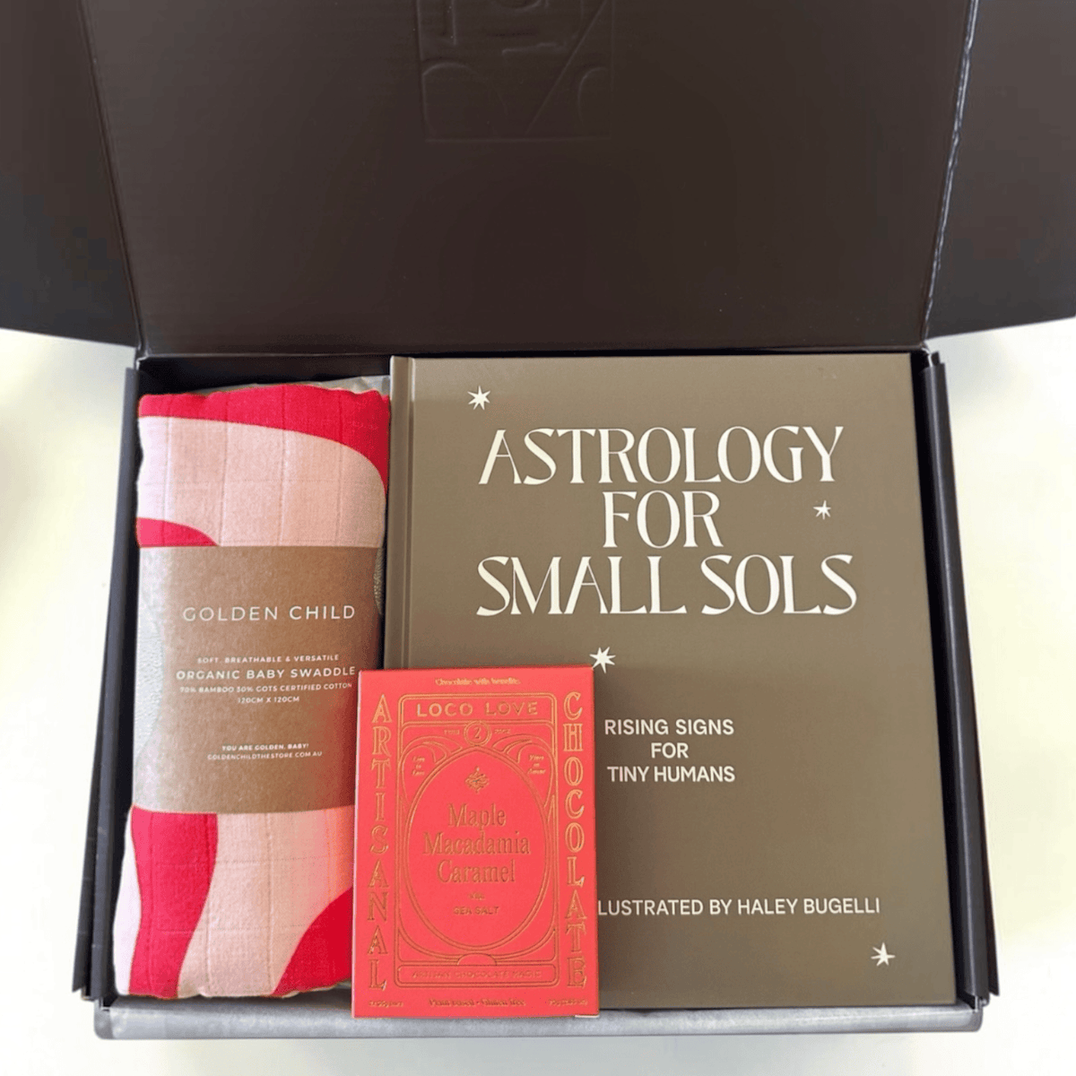 Written in the Stars – Baby Gift Box RED MILK by Claya